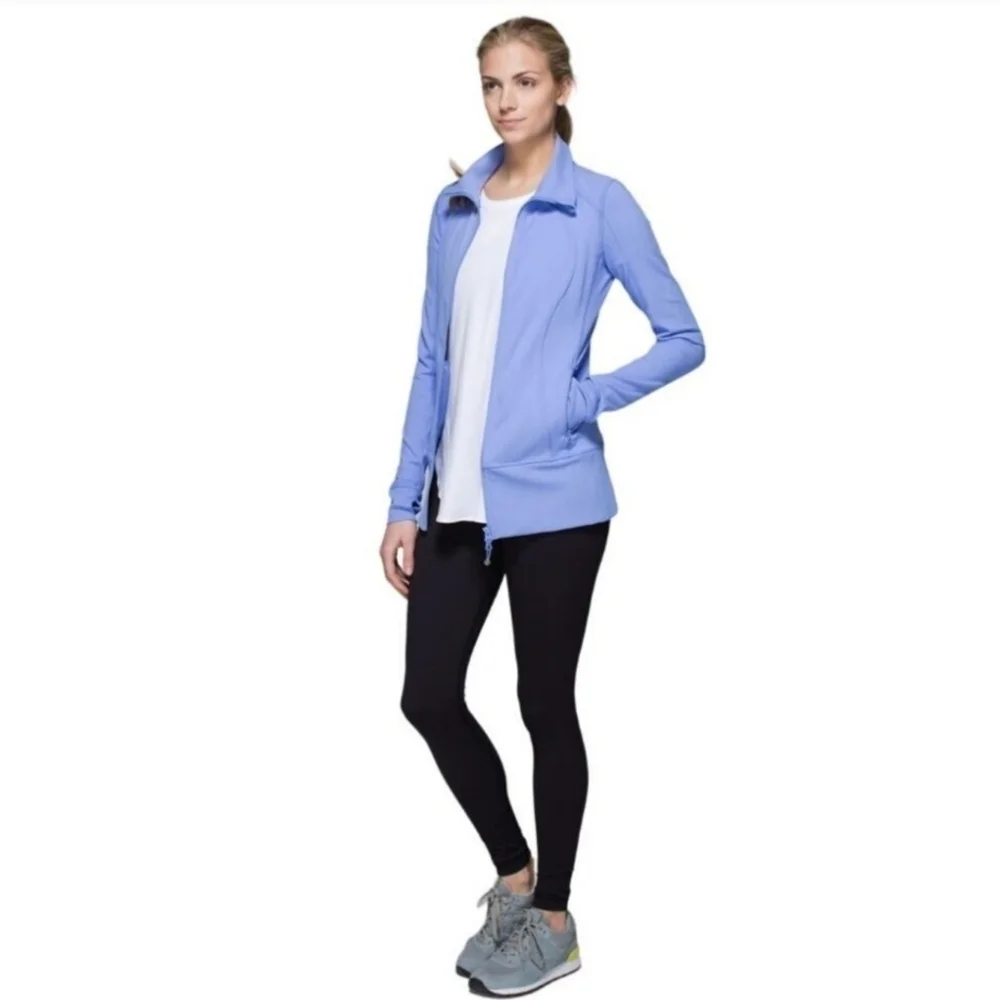 Lululemon Nice Asana Lullaby luon periwinkle running jacket 10
